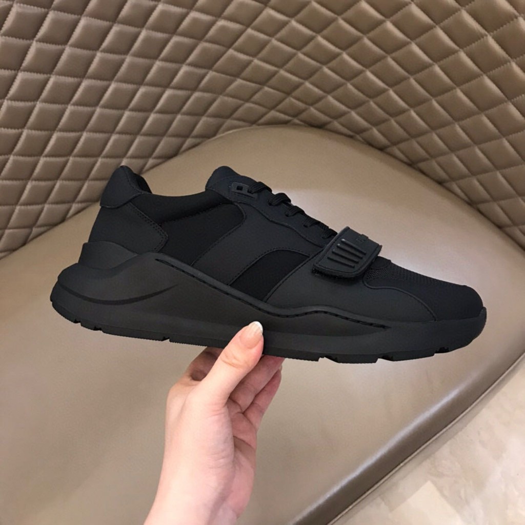 B*URBERRY SHOES